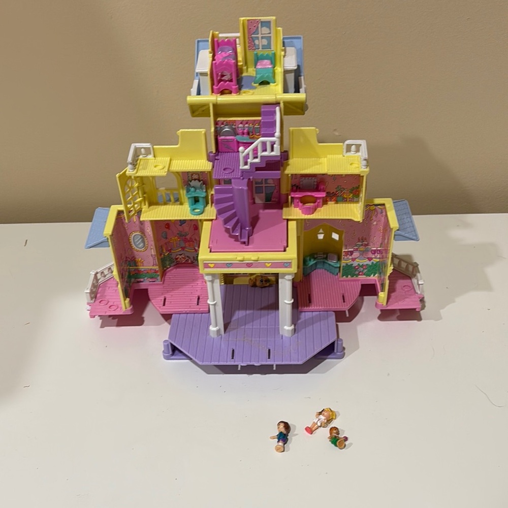 Vintage Polly Pocket Pop Up Club House